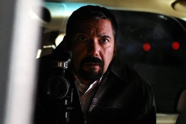 Perníkový táta - Vzteklý pes - Z filmu - Steven Michael Quezada