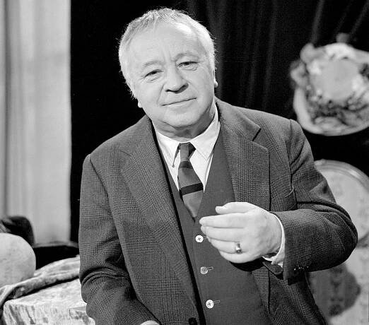 Než se zvedne opona - Z filmu - Miroslav Horníček