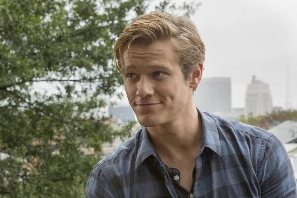 MacGyver - War Room + Ship - Z filmu - Lucas Till