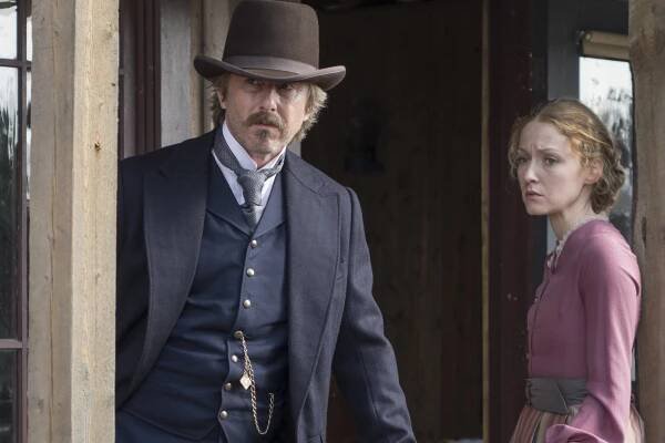 Hell on Wheels - Return to Hell - Z filmu - Jake Weber, Jennifer Ferrin
