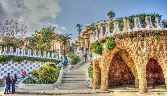 A Comprehensive Journey Through Park Güell