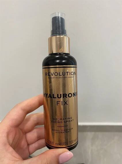 Recenze REVOLUTION Illuminating Fixing Spray 100 ml | Alza.cz 
