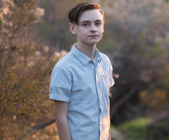 Jaeden Martell Biography - Facts, Childhood, Family Life & Achievements