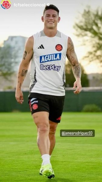 Pin de Antonio Hernandez en james | Imagenes chistosas para reir, Jugadores de fútbol, James rodriguez