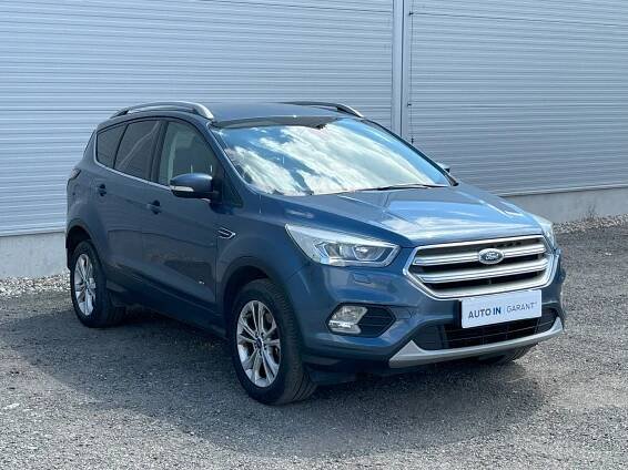 Ford Kuga, 110kw, Titanium, nové ČR, Tažn