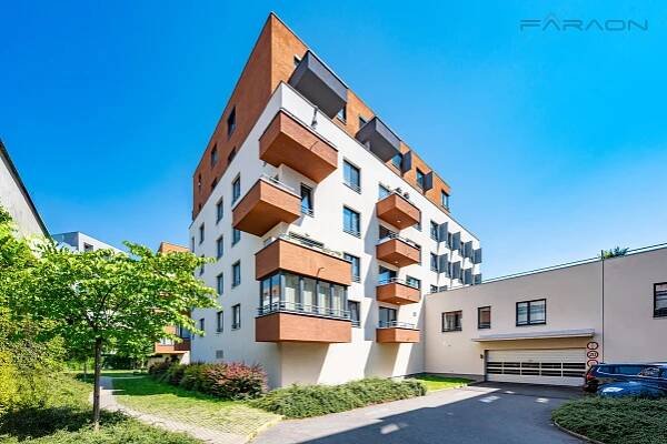 PRODÁNO. Pronájem bytu 1+kk (37 m2), lodžie, Praha 7 - Holešovice - FARAON reality