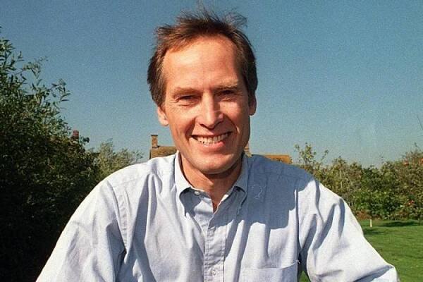 Photo of Alan Howarth at his home.