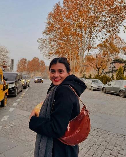 Hebah patel simple photo shoot - Cinema Manishi