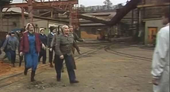 levý_horní_roh_trianglu_ve_12_díle_seriálu.jpg