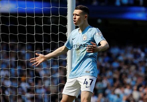 Manchester City zvládl pomstu za vyřazení z Ligy mistrů a v Anglii znovu vede