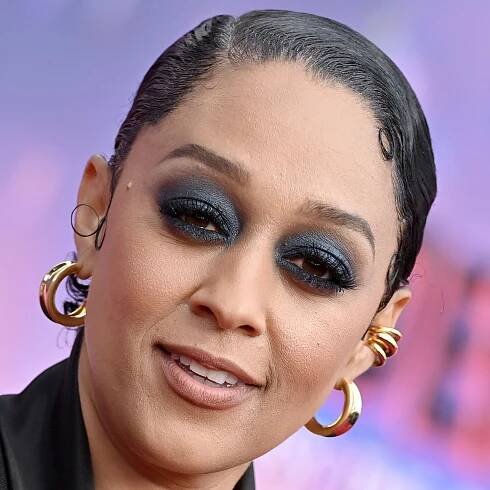 Tia Mowry Teaches Her Daughter “Hair Care Affirmations,” and It's So Important — See Photos