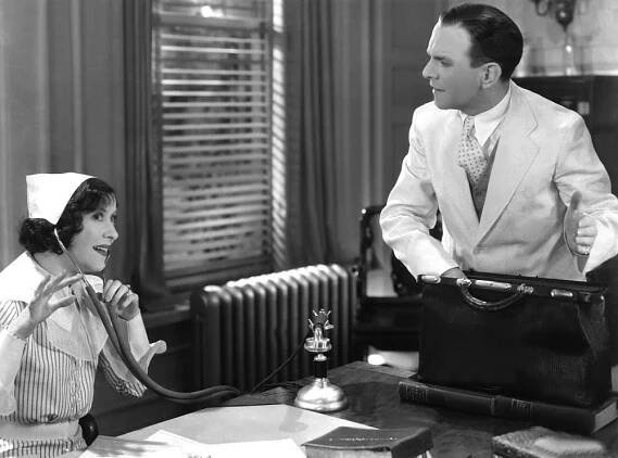 INTERNATIONAL HOUSE, Gracie Allen, George Burns, 1933