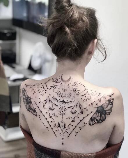Tetování je umění, které zůstává, říká mladá tatérka Michaela Křižková z Boru