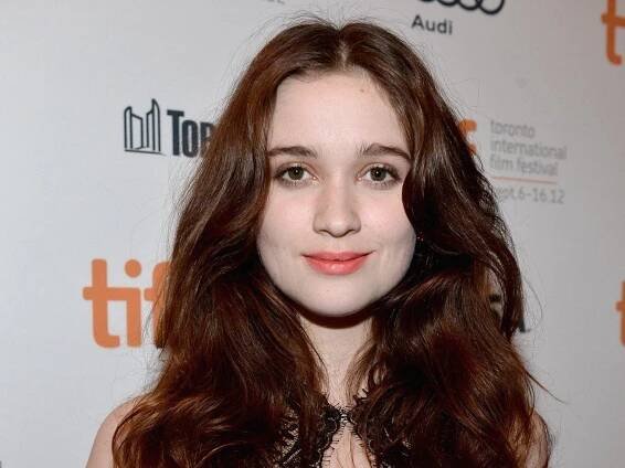 Alice Englert