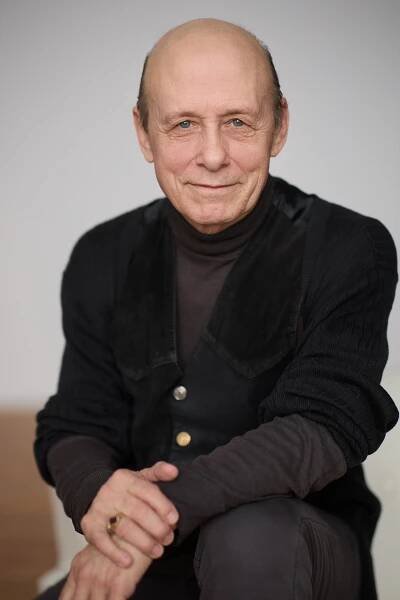 Normand Carrière - Agence Premier Rôle