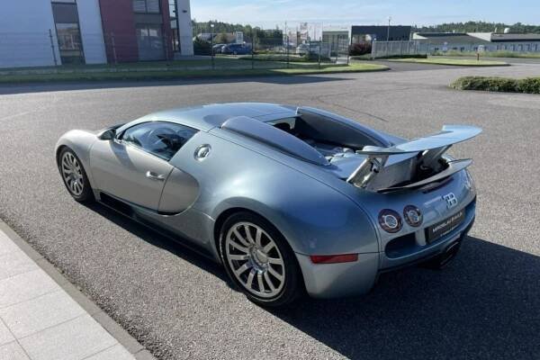 V českém autobazaru lze koupit ojetý Bugatti Veyron. A cena? Skoro 40 milionů