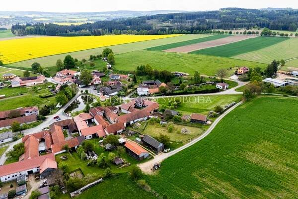 Prodej rodinného domu 135 m⊃2;, pozemek 9556 m⊃2; Nová Cerekev - Částkovice | Protsenko & Svoboda