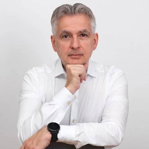 Fernando Fernandez, Trainer at AOE Academy