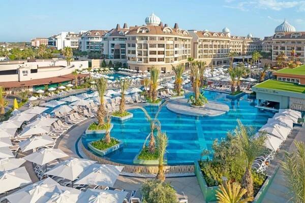 Dovolená Kirman Belazur Resort & Spa Bogazkent Turecko 2025 | Zájezdy.cz