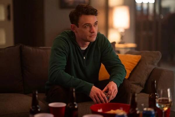 Thomas Doherty 'Identified a Lot' with His Tell Me Lies Season 2 Character's Past (Exclusive)