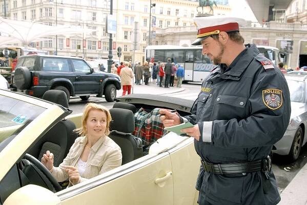 Polly Adler - Seifenoper - Z filmu - Petra Morzé