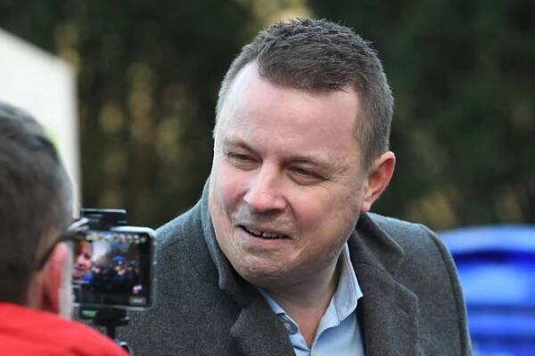 Naštvané zemědělce vystřídá naštvaný Rajchl. Jeho strana svolala protest proti vládě