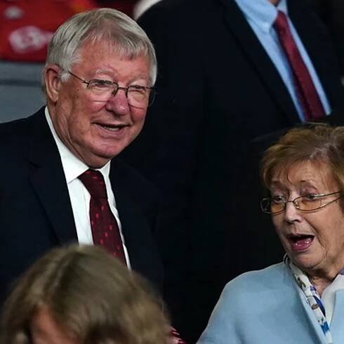 Sir Alex Ferguson praises wife Cathy as he reveals ‘she sacrificed everything for me’