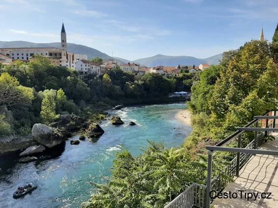 04 - Bosna i Hercegovina – města Jablanica, klášter Blagaj, centrum Mostaru - Cestovatelské tipy a rady na cesty