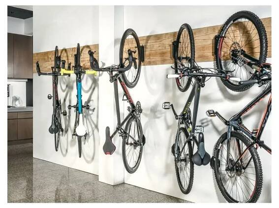 Topeak Swing-up Ex Bike Holder držák kol na stěnu