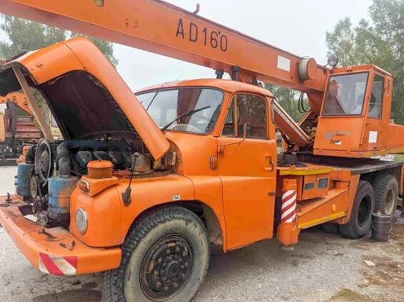 Tatra 148 AD16 autojeřáb AD160