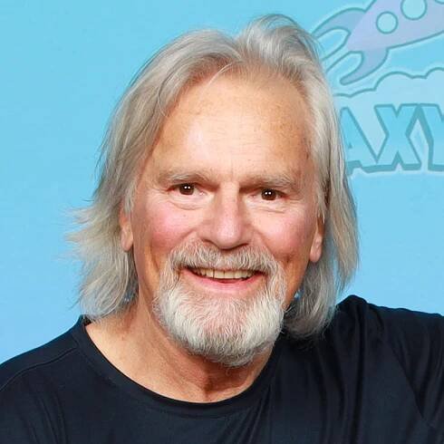 File:Richard Dean Anderson at GalaxyCon Richmond 2024.jpg - Wikimedia Commons