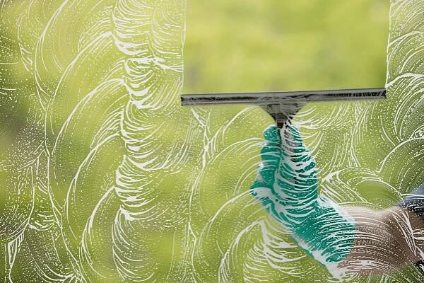 Mytí oken - Úklidová firma Detai Cleaning