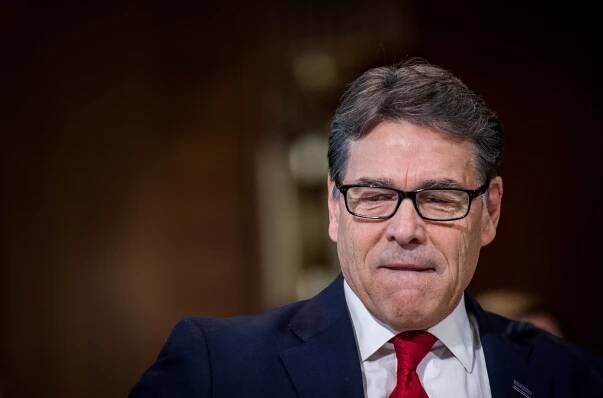 Rick Perry and Al Franken exchange heated words on global warming