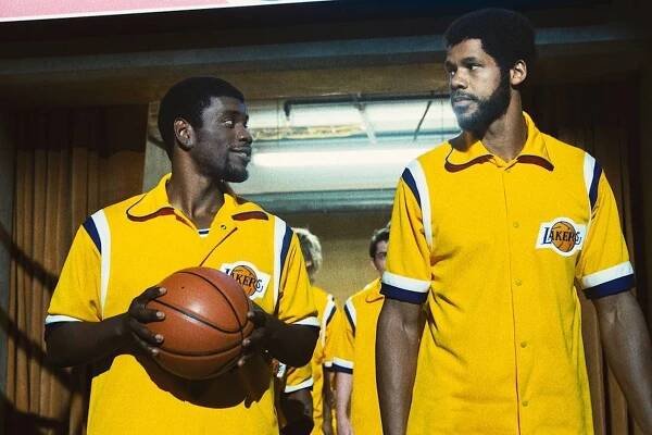 Lakers: Vzestup dynastie - Pieces of a Man - Z filmu - Quincy Isaiah, Solomon Hughes