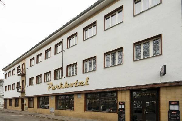 Restaurace Parkhotel Terezín foto 1