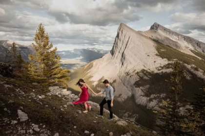 Canmore Hiking Engagement