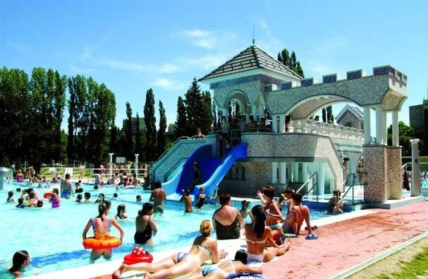 Hotel Flora - Termální lázně Eger | Lázně Travel