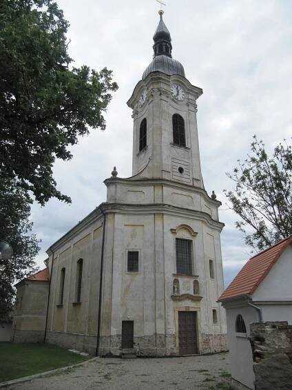 Soubor:Hrušovany nad Jevišovkou, kostel.jpg – Wikipedie