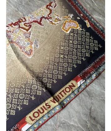 Louis Vuitton hedvábný šátek