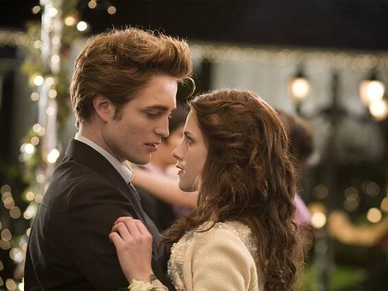 It's Been 15 Years Since the Premiere of ‘Twilight’ — And the Film Is Still Good for My Mental Health