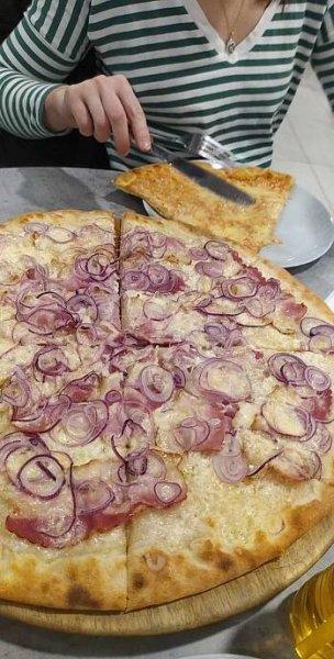 Pizza Calabria foto 5