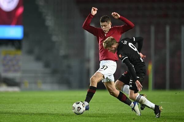 Výroční zápas Sparta prohrála | sparta.cz