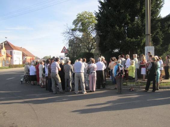 11. září 2011 - Svěcení sochy P. Marie - Oficiální stránky obce Babice