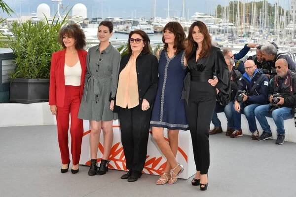 Souad Amidou, Tess Lauvergne, Anouk Aimee, Marianne Denicourt et Monica Bellucci — Image