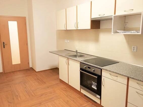 Pronájem bytu 1+1, 58,5 m2 v Olomouci na ulici Masarykova třída, 13 000 Kč/měs