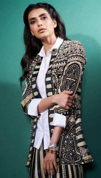 Karishma Tanna’s Festive Wardrobe Goals