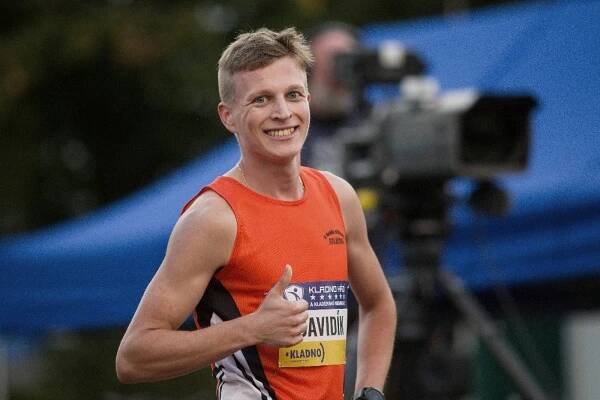 Davidík se vyhoupl do čela českých tabulek v běhu na 800 metrů