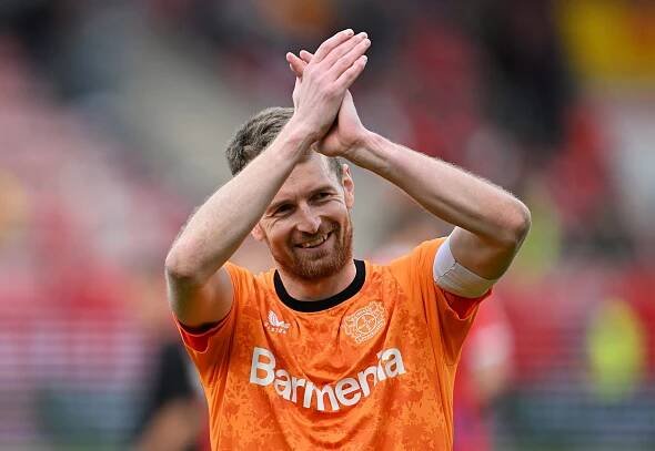 Monaco reach agreement with Bayer Leverkusen to sign Lukas Hradecky - Get German Football News