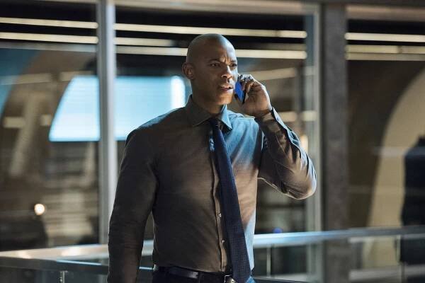 Supergirl - Of Two Minds - Z filmu - Mehcad Brooks