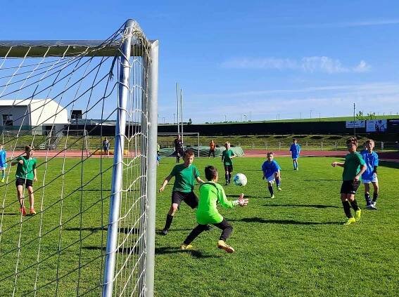 Nejlépe hrají fotbal školáci ze ZŠ Vyškov, Purkyňova, Rousínov a Komořany